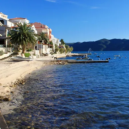 アパート With Parking Space Komarna, Neretva Delta - Usce Neretve - 25553 コマルナ